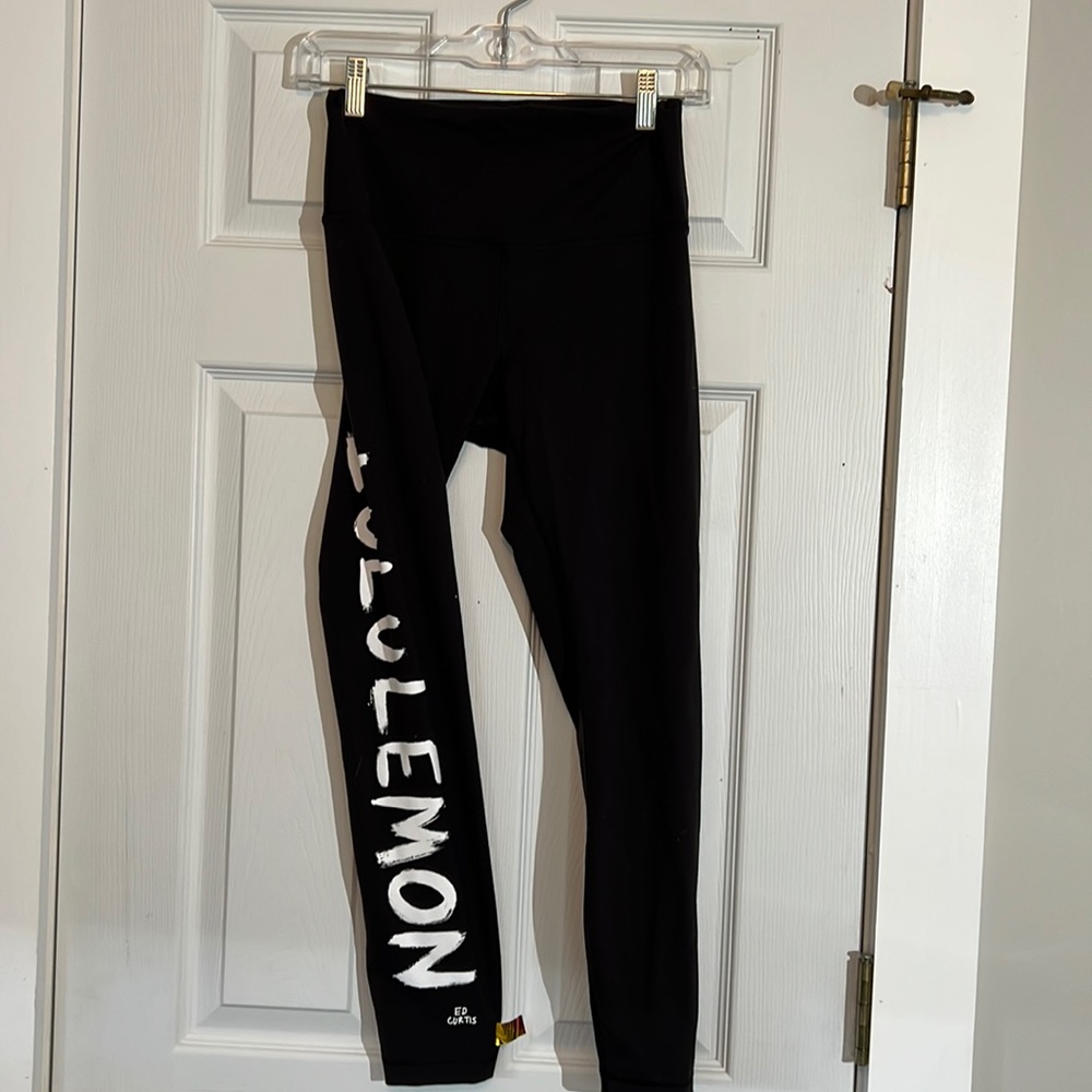 Lululemon Ed Curtis black and white leggings, size 8